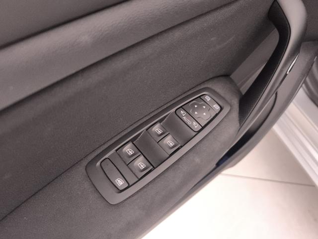 RENAULT Megane usata, con Touch screen