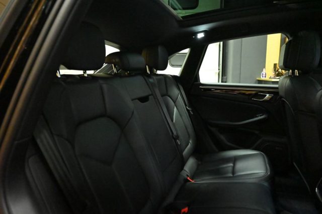 PORSCHE Macan usata 156
