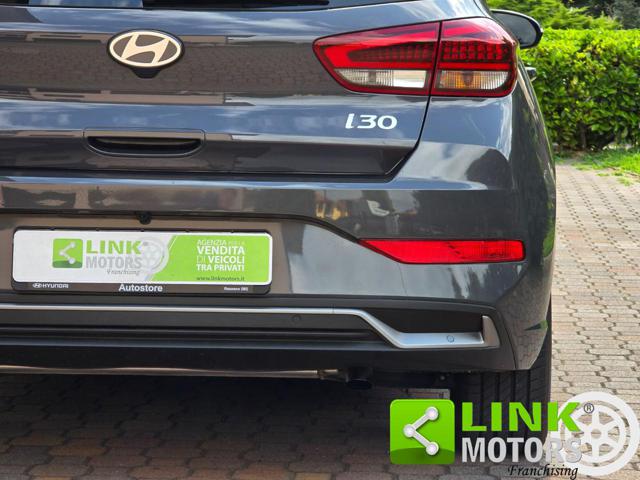 HYUNDAI i30 usata, con Frenata d
