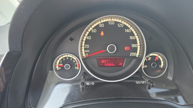 VOLKSWAGEN up! usata, con Climatizzatore