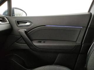 RENAULT Captur usata, con Autoradio digitale