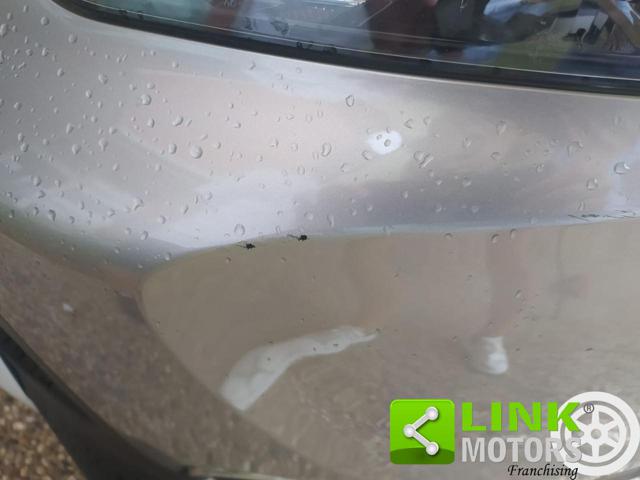 NISSAN Qashqai usata, con Sedile posteriore sdoppiato