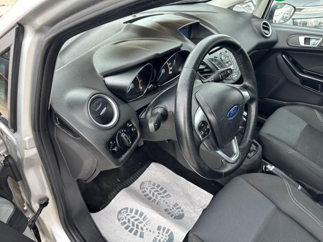 FORD Fiesta usata, con Servosterzo