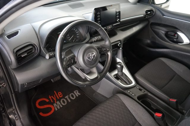TOYOTA Yaris usata, con Cruise Control