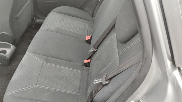 FORD Fiesta usata, con Autoradio