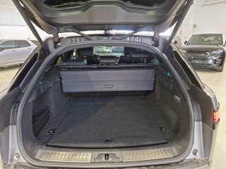 LAND ROVER Range Rover Velar usata, con Interni in pelle