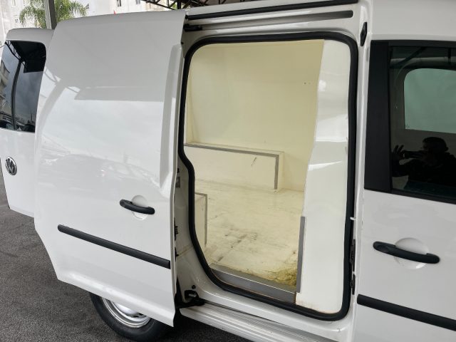 VOLKSWAGEN Caddy usata 17