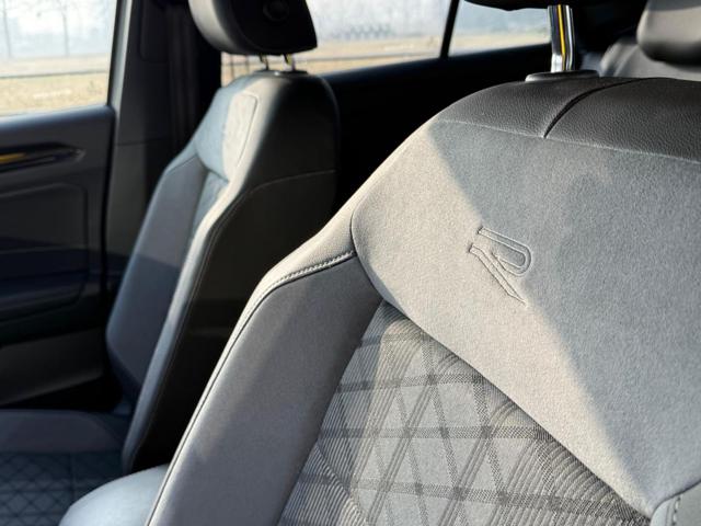 VOLKSWAGEN T-Roc usata, con Volante in pelle