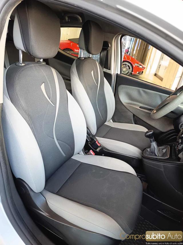 LANCIA Ypsilon usata, con Airbag testa