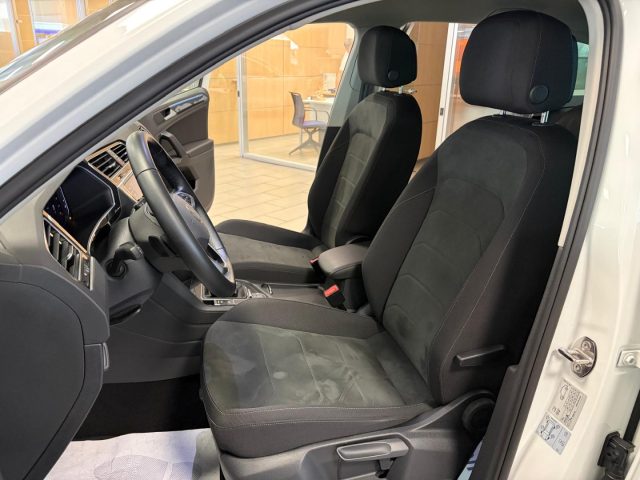 VOLKSWAGEN Tiguan usata, con USB