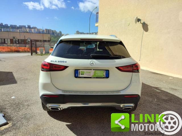 MERCEDES-BENZ GLA 200 usata, con Autoradio