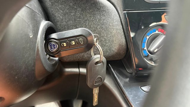 LANCIA Ypsilon usata, con Servosterzo