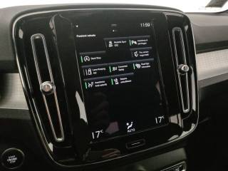 VOLVO XC40 usata, con Touch screen