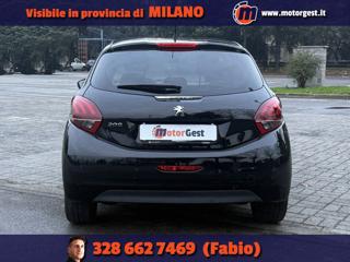 PEUGEOT 208 usata, con Autoradio