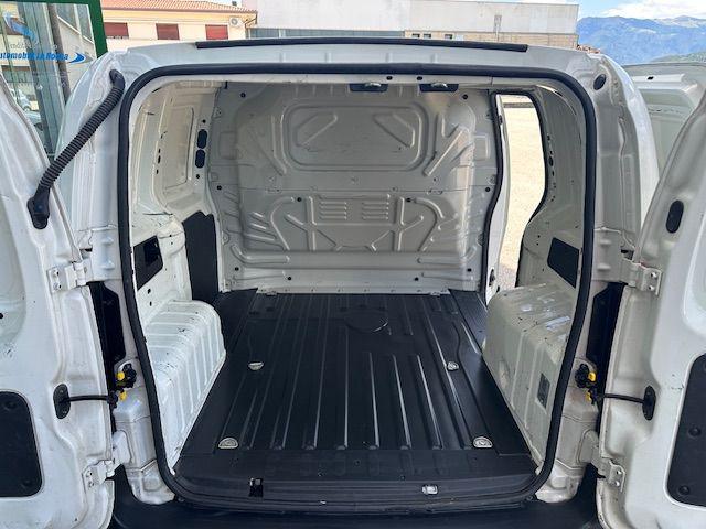 FIAT Fiorino usata, con Autoradio digitale