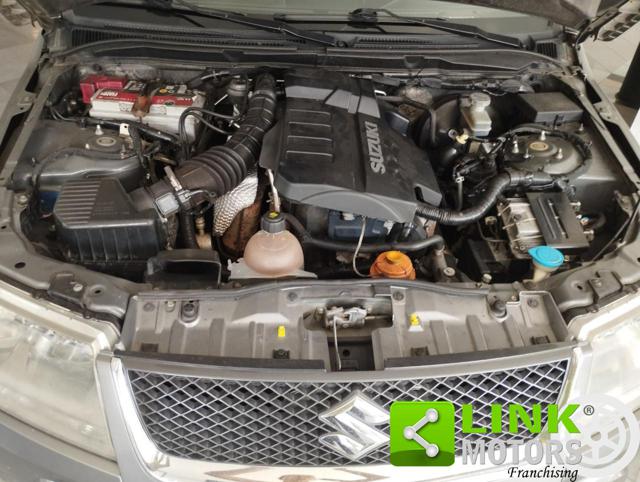 SUZUKI Grand Vitara usata, con Sedile posteriore sdoppiato