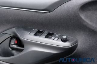 TOYOTA Yaris usata, con Telecamera per parcheggio assistito