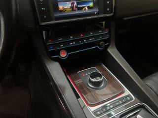 JAGUAR F-Pace usata, con Sistema di navigazione