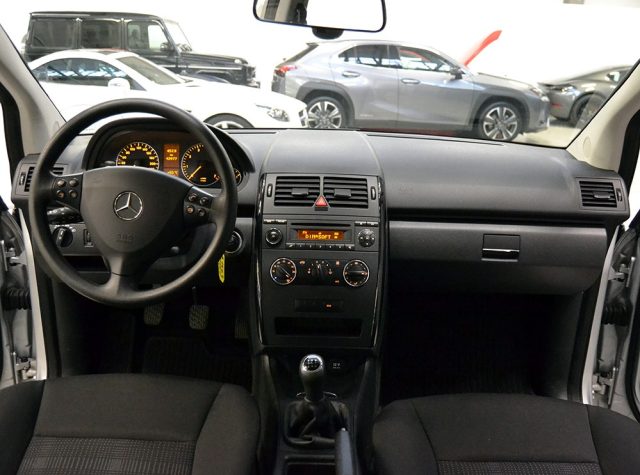 MERCEDES-BENZ A 160 usata, con Alzacristalli elettrici