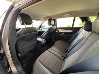 MERCEDES-BENZ E 200 usata, con Servosterzo