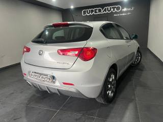 ALFA ROMEO Giulietta usata, con Autoradio