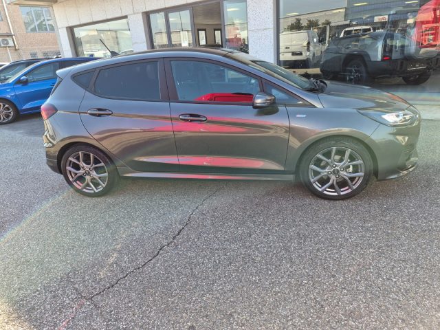 FORD Fiesta usata, con Autoradio