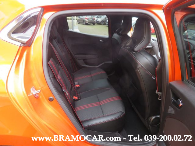 RENAULT Clio usata, con Autoradio digitale
