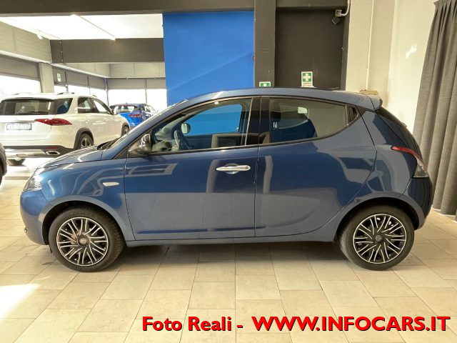 LANCIA Ypsilon usata, con Fendinebbia