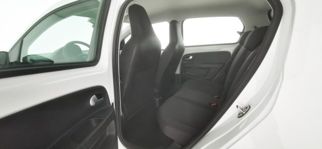 VOLKSWAGEN up! usata 36