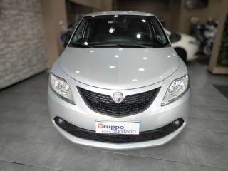 LANCIA Ypsilon usata, con Airbag