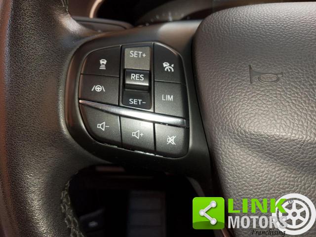 FORD Focus usata, con Sensori di parcheggio anteriori
