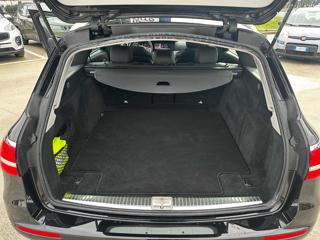 MERCEDES-BENZ E 200 usata, con ESP