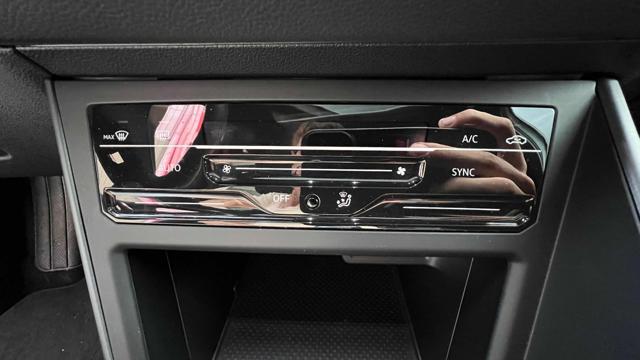 VOLKSWAGEN Taigo usata, con Controllo vocale