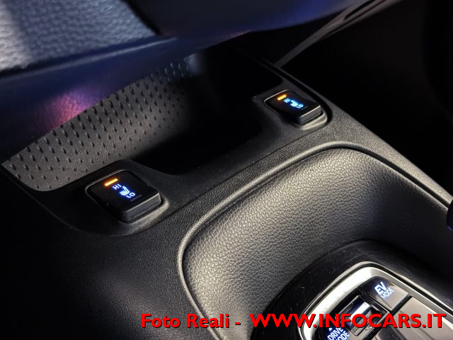 TOYOTA Corolla usata, con Luci diurne LED