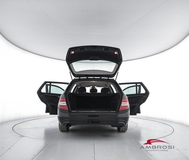 MERCEDES-BENZ C 200 usata 6