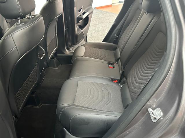 MERCEDES-BENZ GLA 180 usata, con ESP