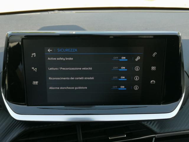 PEUGEOT 208 usata, con ESP