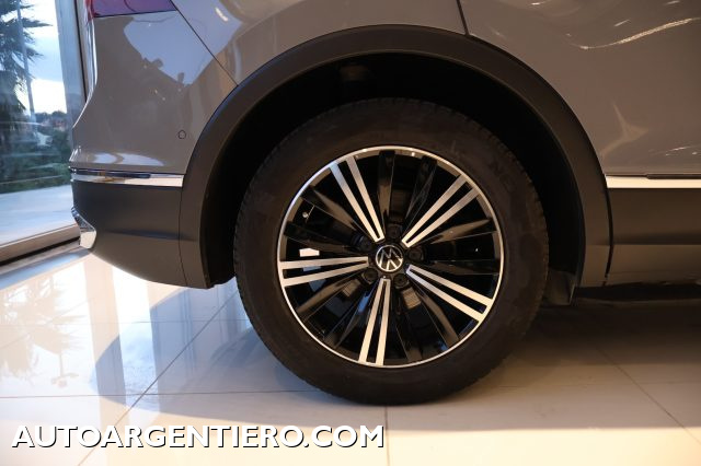 VOLKSWAGEN Tiguan usata, con Sensore di pioggia