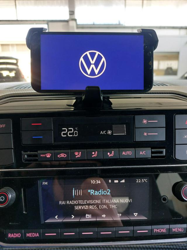 VOLKSWAGEN up! usata, con Bluetooth