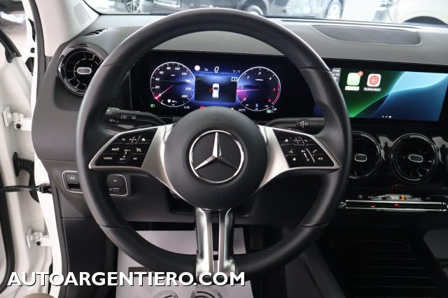MERCEDES-BENZ GLA 180 usata, con Controllo vocale