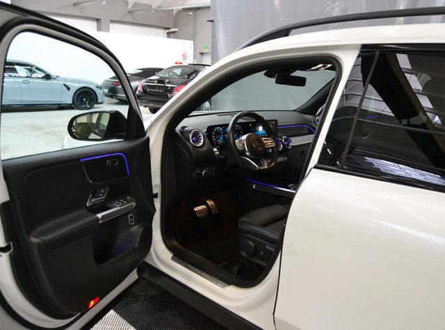 MERCEDES-BENZ GLB 200 usata, con Airbag