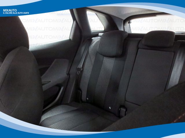PEUGEOT 3008 usata, con Controllo automatico clima