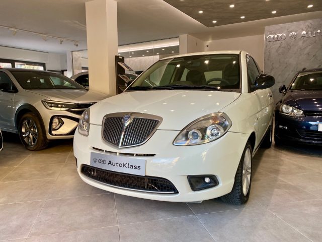 LANCIA Ypsilon usata, con Airbag