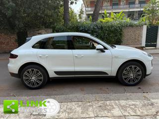 PORSCHE Macan usata, con Fendinebbia