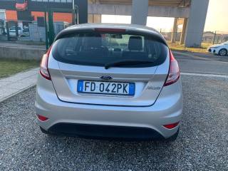 FORD Fiesta usata, con Autoradio