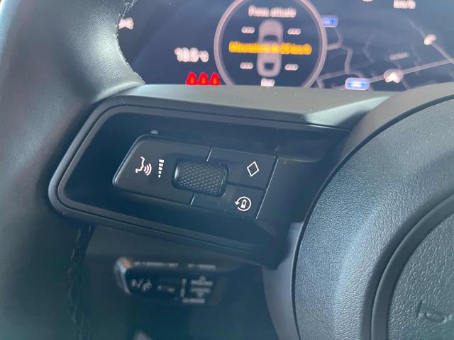 PORSCHE Taycan usata, con Controllo automatico clima