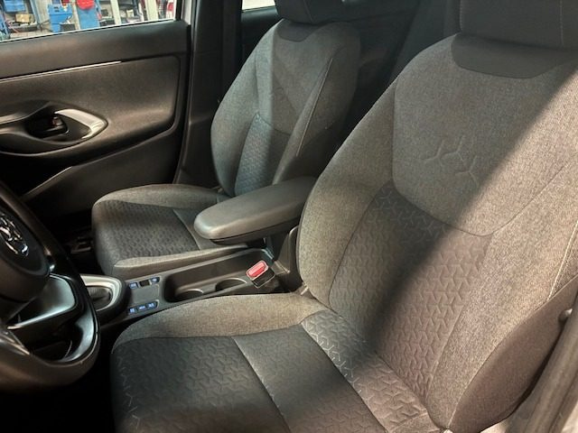 TOYOTA Yaris Cross usata, con Sistema di navigazione