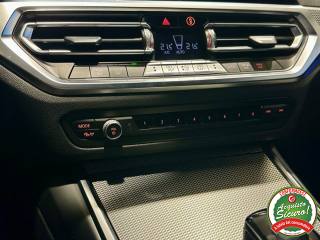 BMW 330 usata, con Fendinebbia
