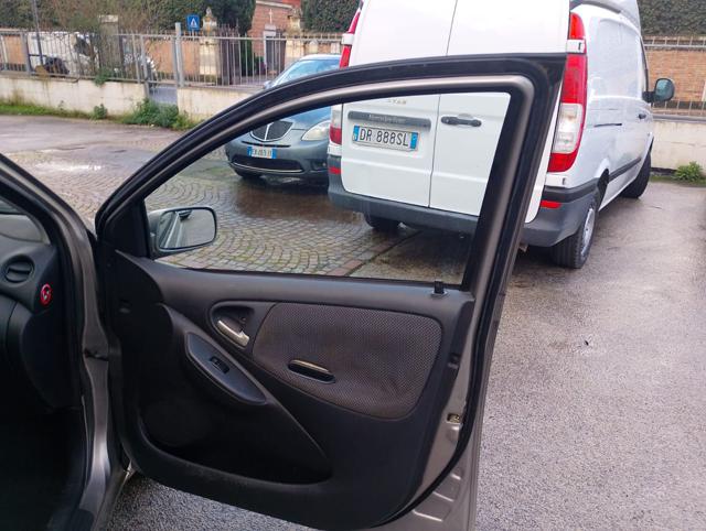 TOYOTA Yaris usata, con Cronologia tagliandi