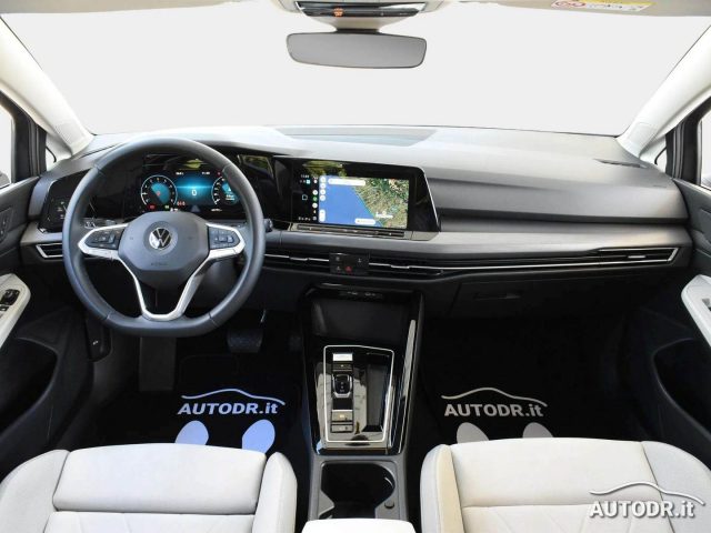 VOLKSWAGEN Golf usata, con Fari LED